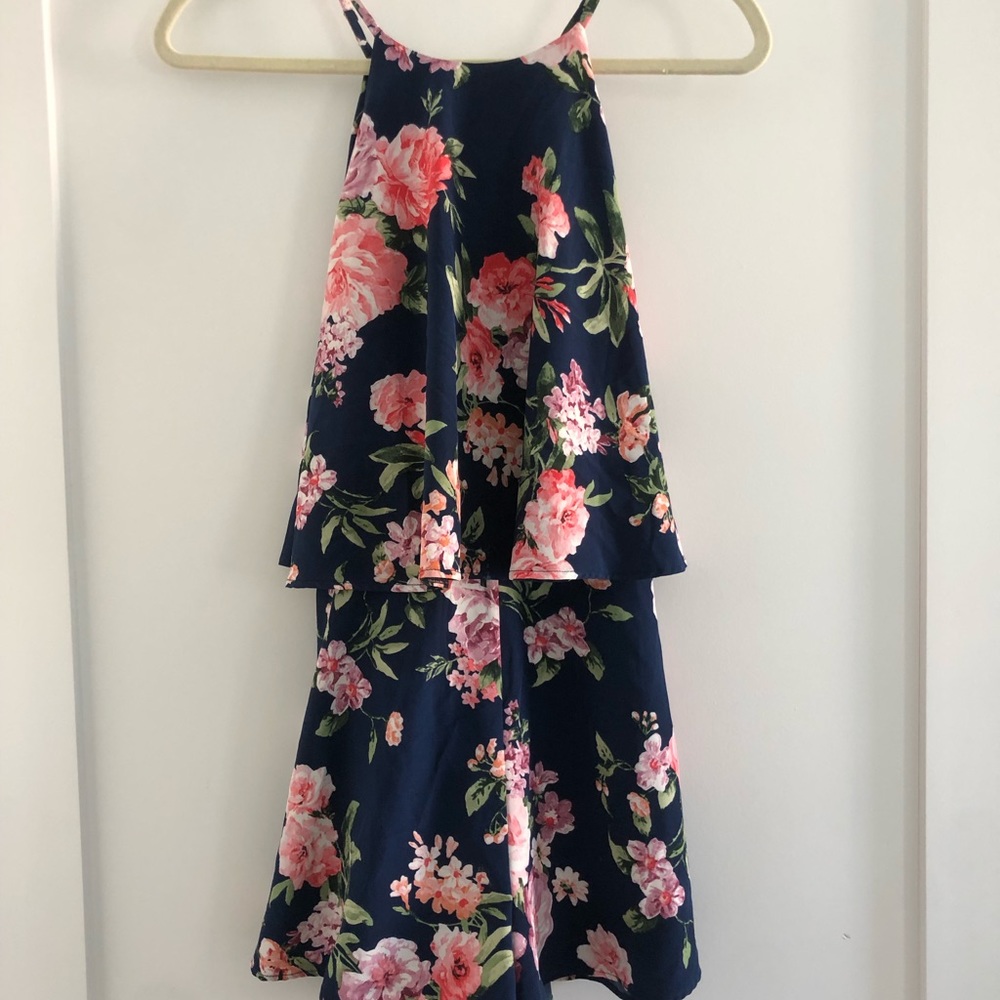 Lulus Floral short romper. Size Small